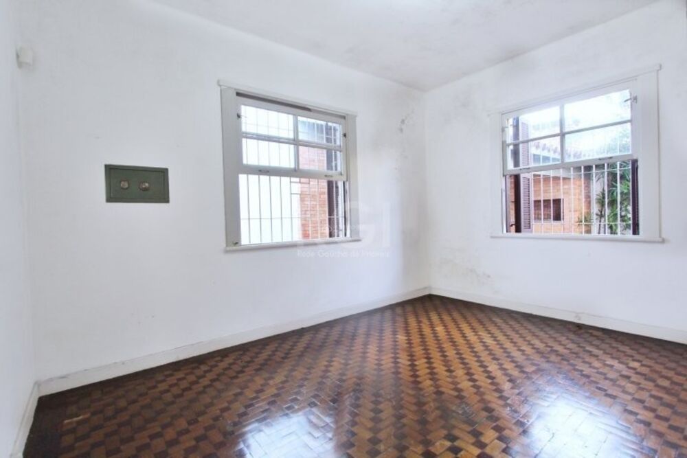 Casa à venda com 4 quartos, 201m² - Foto 4