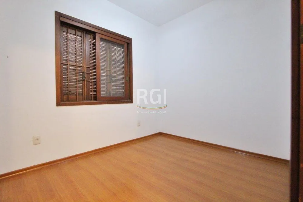 Casa, 4 quartos, 184 m² - Foto 1