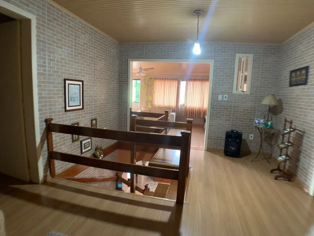 Casa, 3 quartos, 319 m² - Foto 1