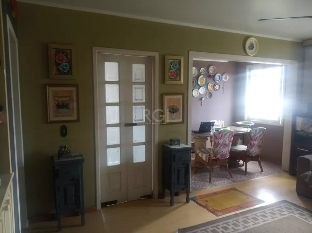 Apartamento à venda com 3 quartos, 95m² - Foto 1