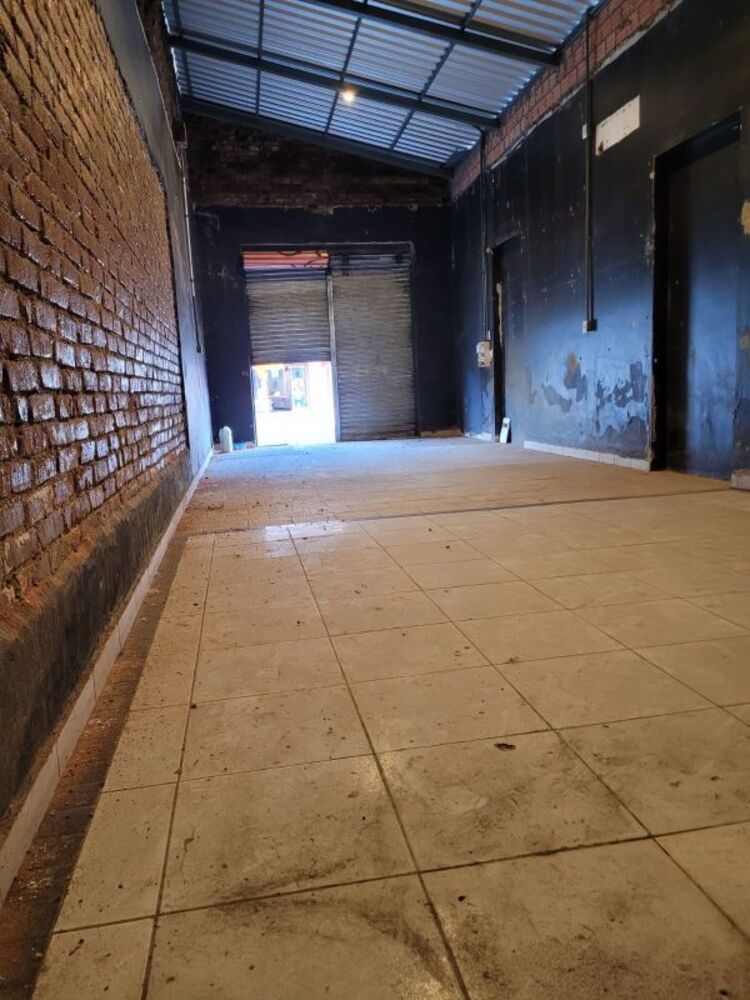 Prédio Inteiro à venda, 221m² - Foto 2