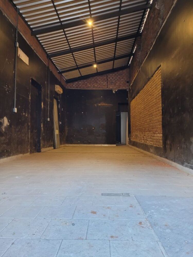 Prédio Inteiro à venda, 221m² - Foto 1