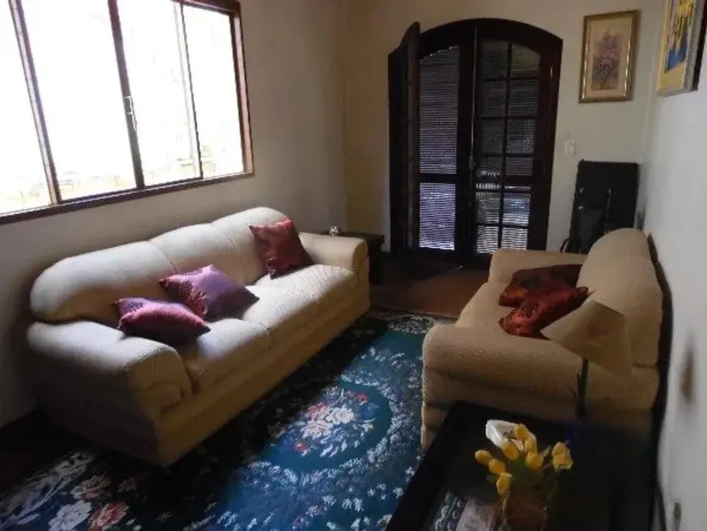 Casa, 3 quartos, 181 m² - Foto 1