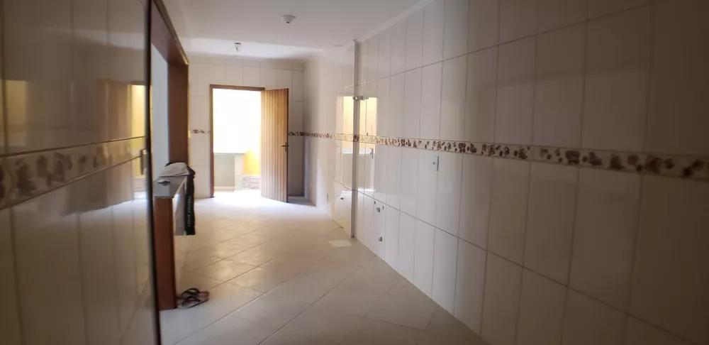 Casa à venda com 2 quartos, 165m² - Foto 6