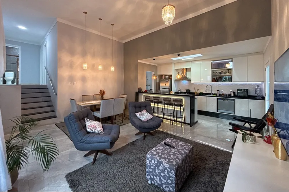Casa, 5 quartos, 196 m² - Foto 2