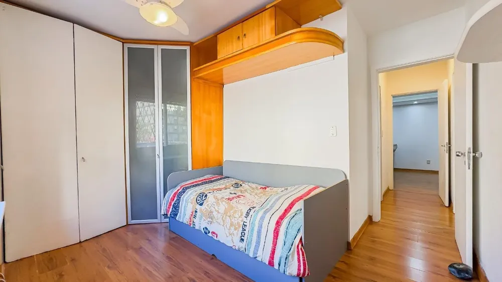 Casa, 4 quartos, 303 m² - Foto 2