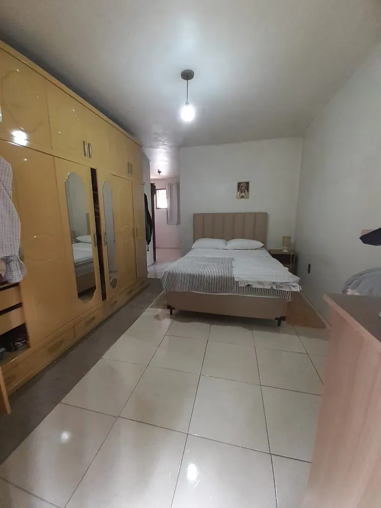 Casa, 3 quartos, 246 m² - Foto 1
