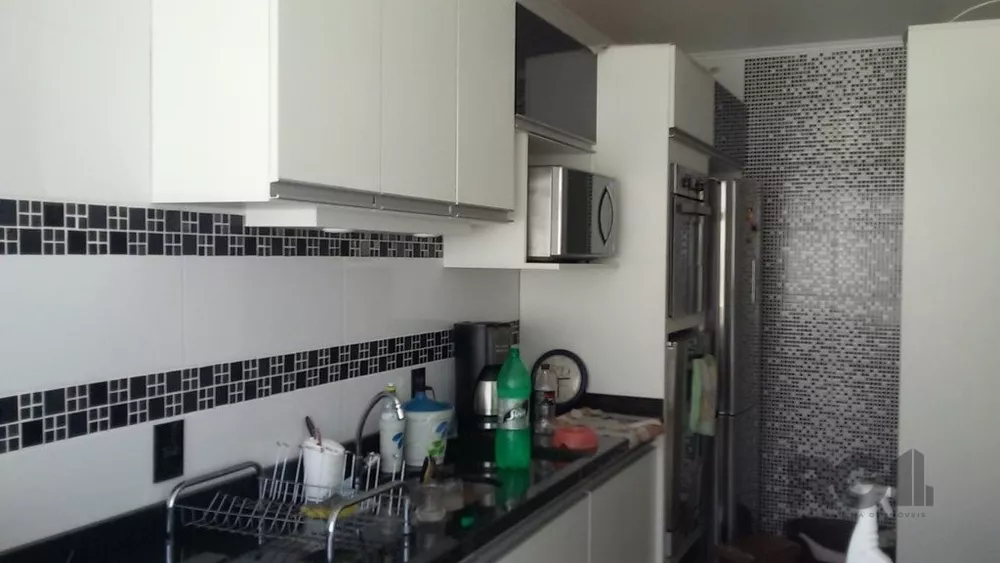 Apartamento à venda com 2 quartos, 68m² - Foto 5