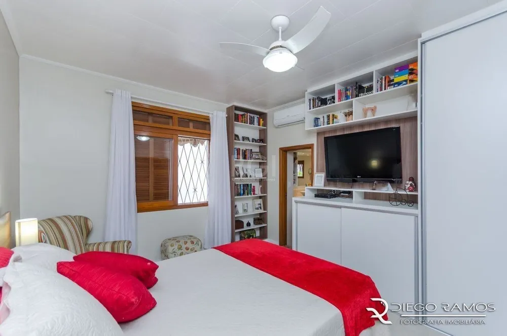 Casa, 4 quartos, 215 m² - Foto 1