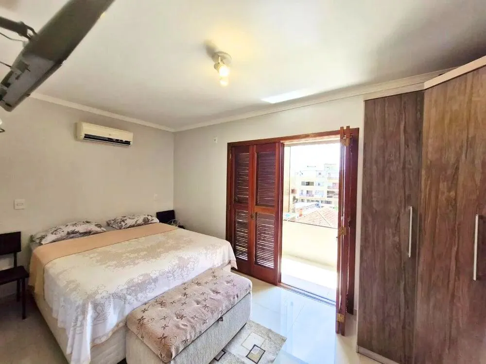 Casa, 3 quartos, 121 m² - Foto 2