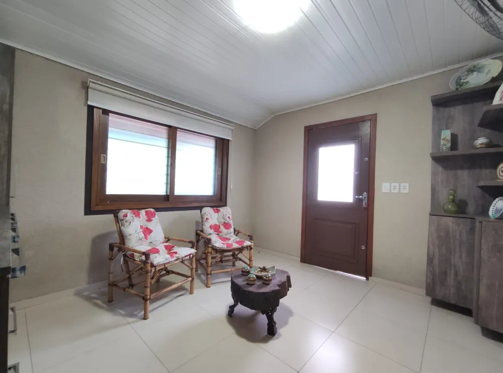 Casa, 3 quartos, 225 m² - Foto 1