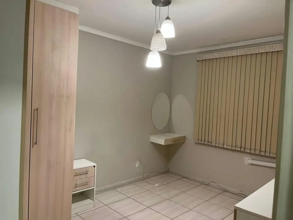 Casa, 2 quartos, 251 m² - Foto 1