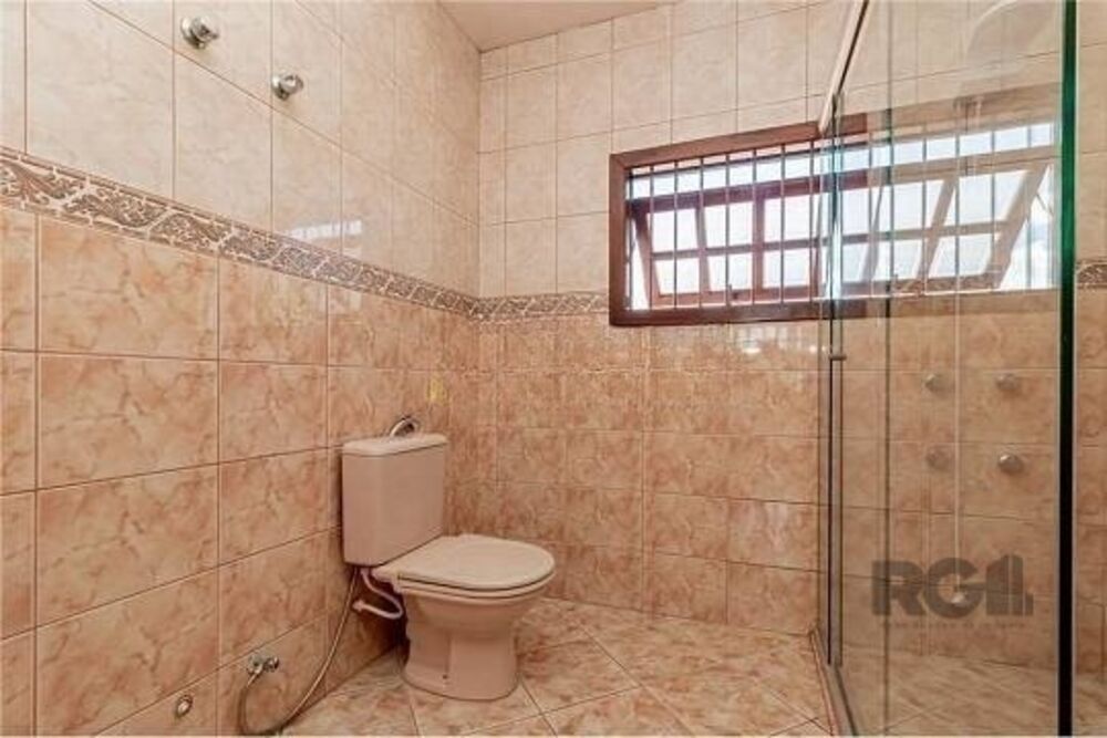 Casa à venda com 3 quartos, 261m² - Foto 1