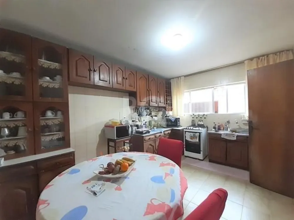 Casa, 4 quartos, 194 m² - Foto 1