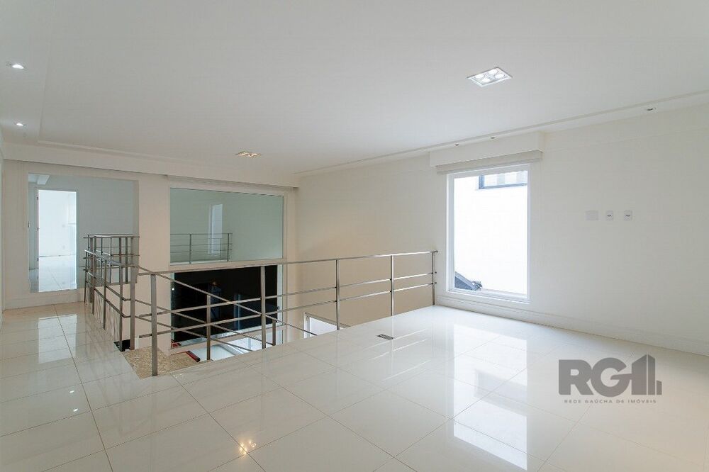 Casa de Condomínio à venda com 4 quartos, 456m² - Foto 2