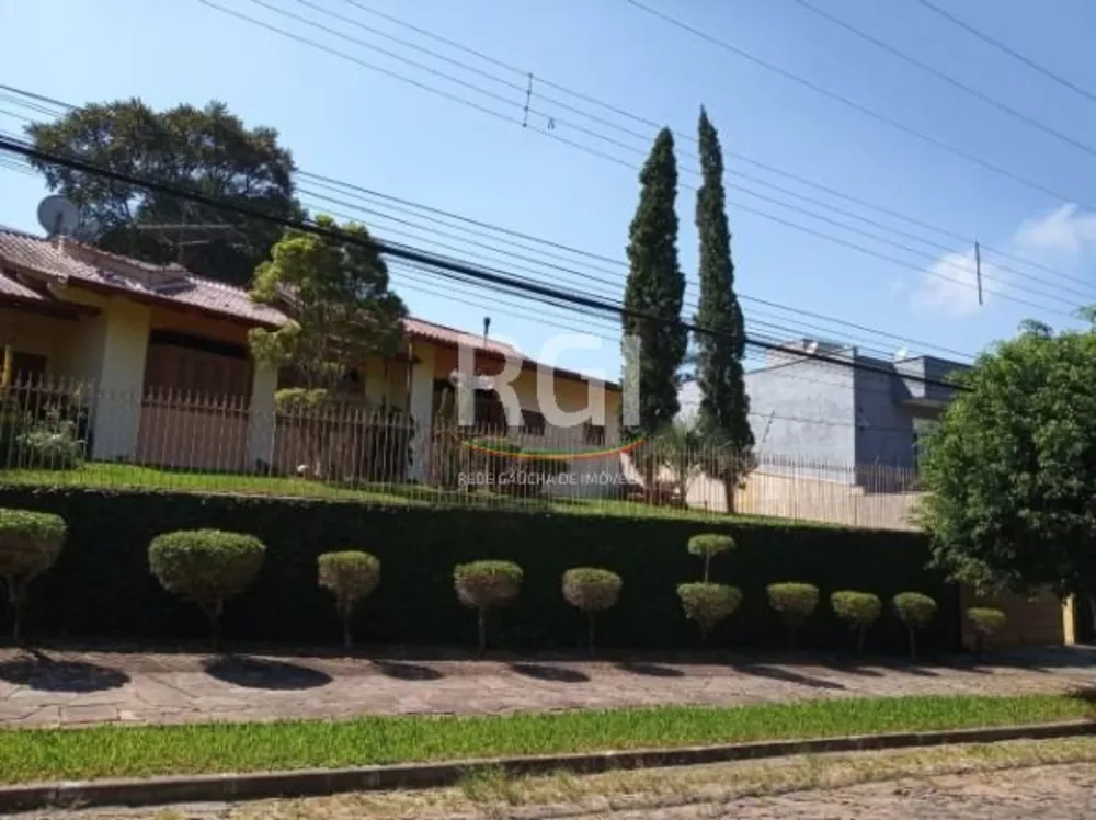 Casa à venda com 3 quartos, 189m² - Foto 2