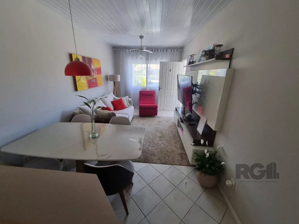 Casa à venda com 2 quartos, 52m² - Foto 3