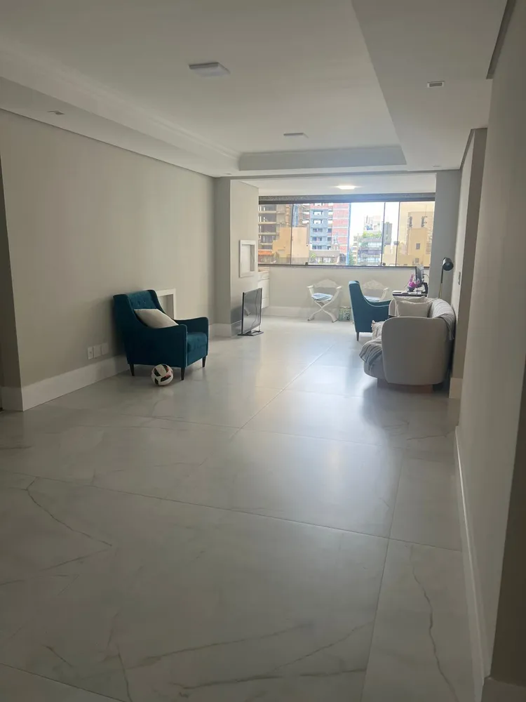 Apartamento, 3 quartos, 130 m² - Foto 1