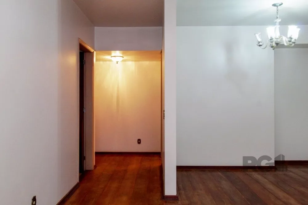 Apartamento à venda com 3 quartos, 112m² - Foto 2