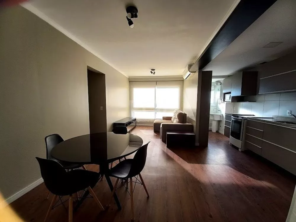 Apartamento à venda com 2 quartos, 67m² - Foto 2