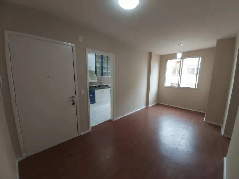 Apartamento à venda com 2 quartos, 60m² - Foto 3