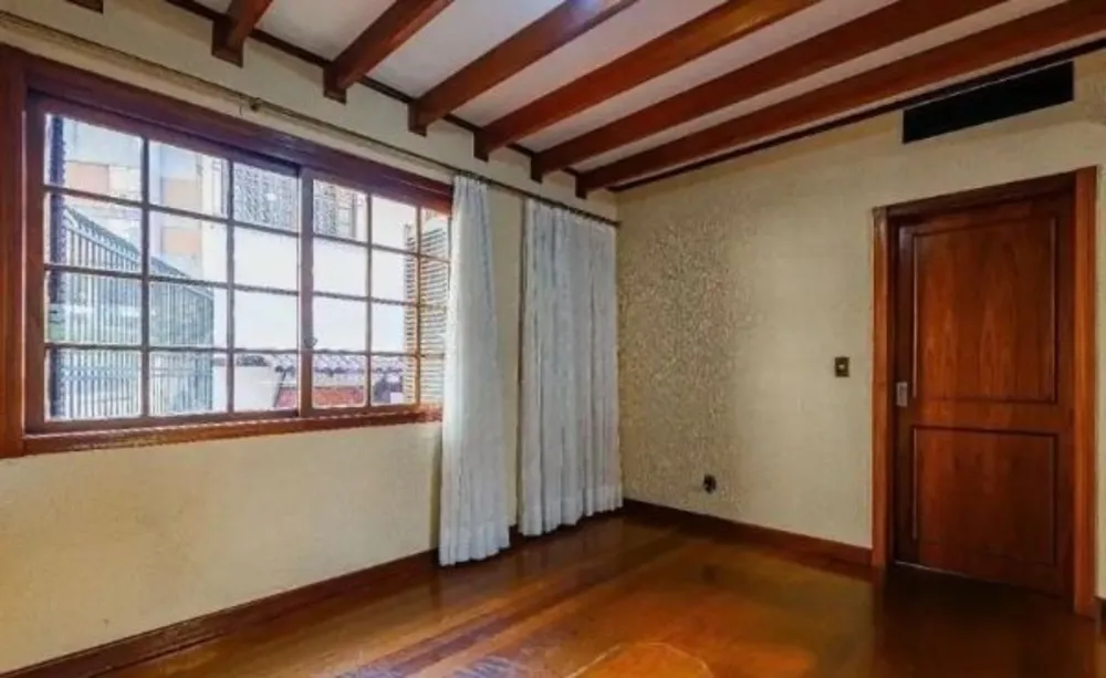 Casa, 3 quartos, 331 m² - Foto 1