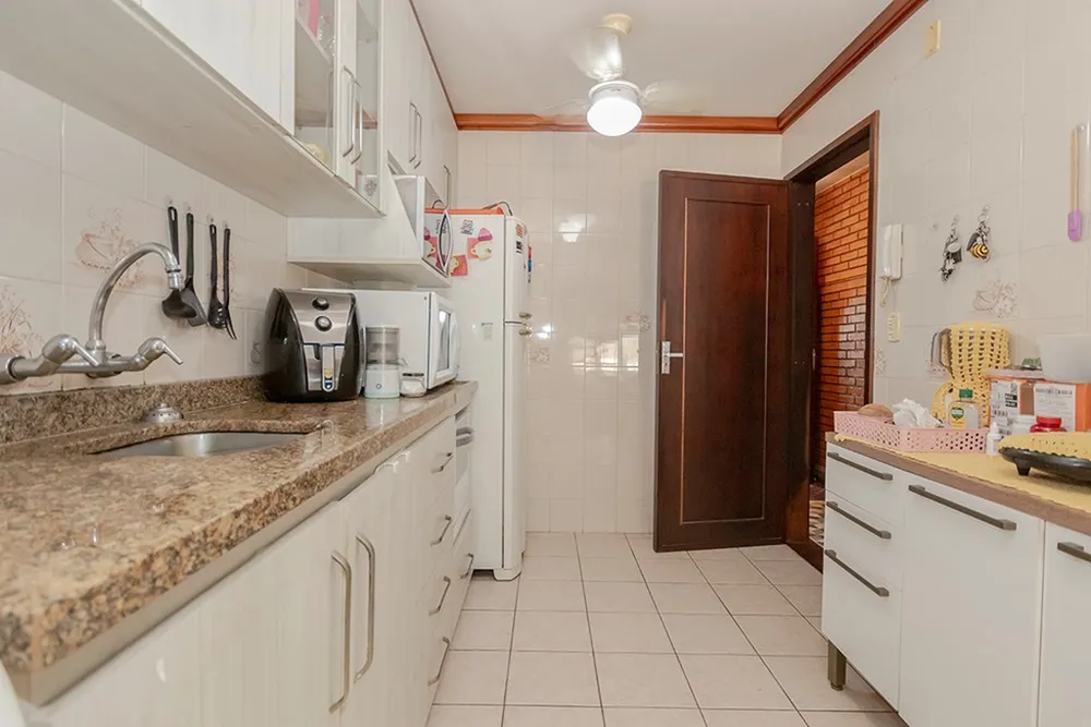 Casa, 3 quartos, 226 m² - Foto 3