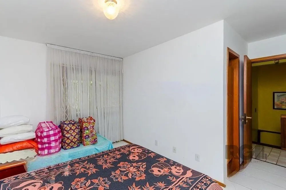 Casa, 3 quartos, 377 m² - Foto 1