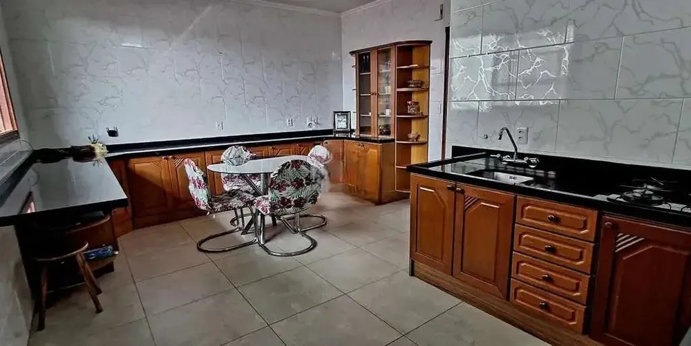 Casa, 3 quartos, 204 m² - Foto 12