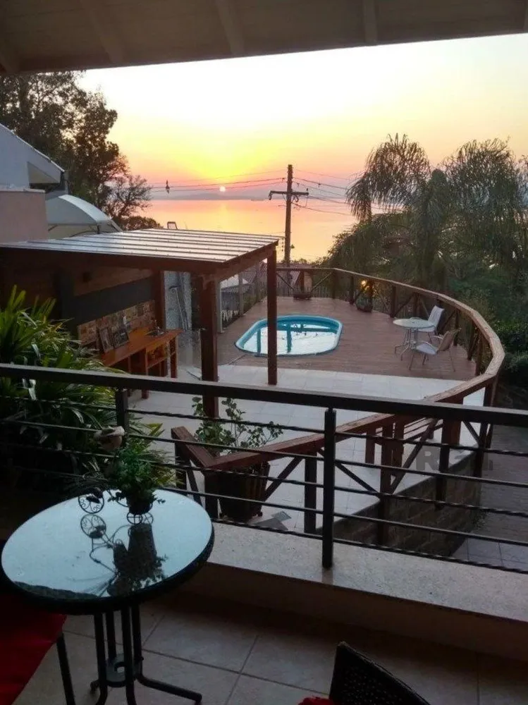 Casa, 3 quartos, 306 m² - Foto 1