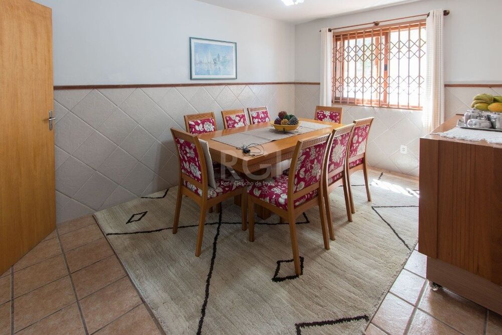 Casa à venda com 3 quartos, 212m² - Foto 6