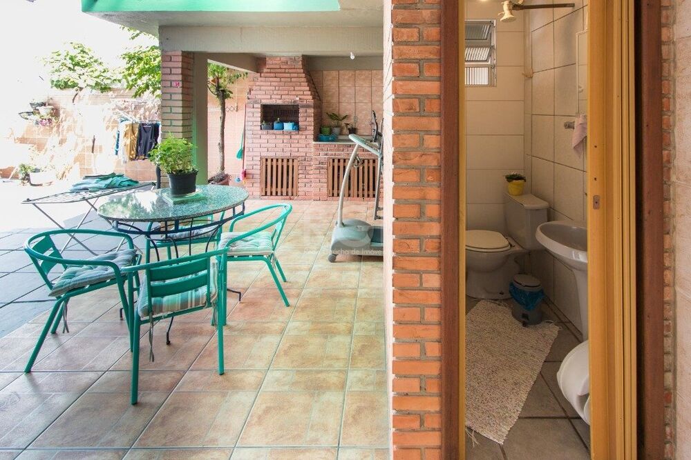 Casa à venda com 3 quartos, 212m² - Foto 7