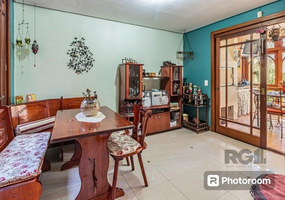Casa, 6 quartos, 249 m² - Foto 1