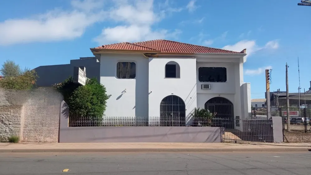 Casa, 3 quartos, 351 m² - Foto 2