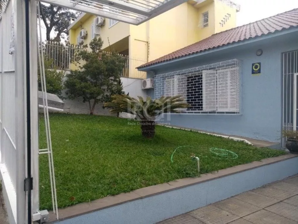 Casa à venda com 3 quartos, 250m² - Foto 3