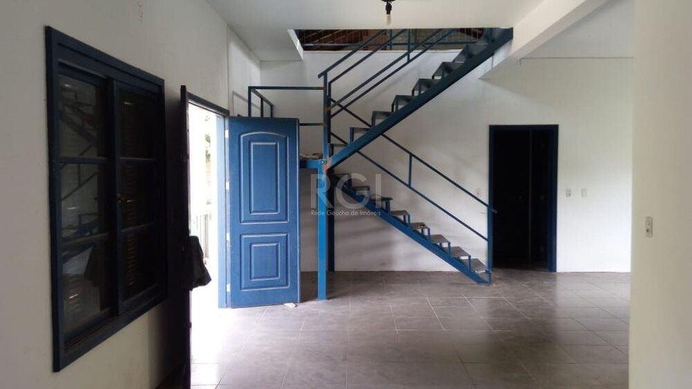 Casa à venda com 2 quartos, 601m² - Foto 1