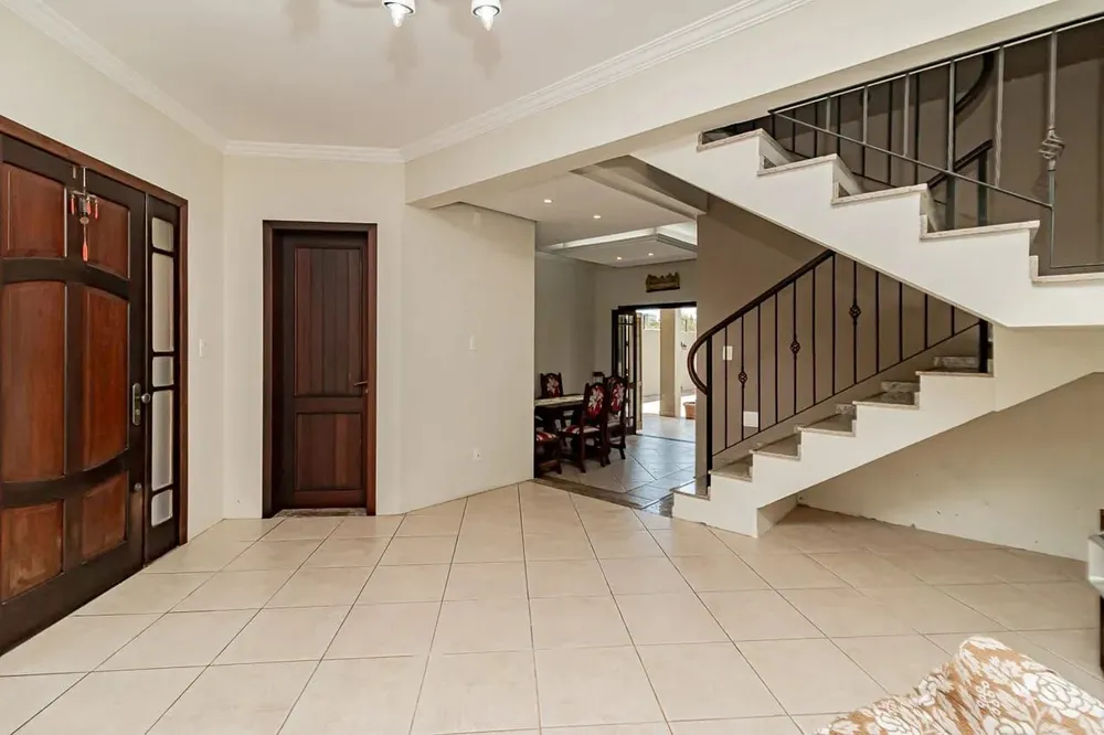 Casa, 4 quartos, 258 m² - Foto 8