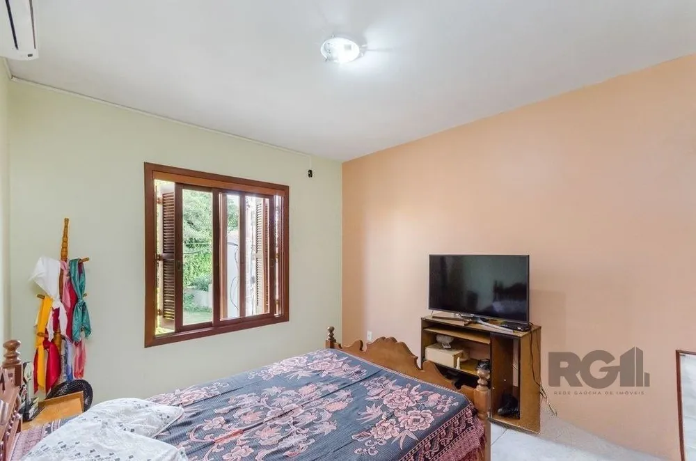 Casa, 4 quartos, 241 m² - Foto 1
