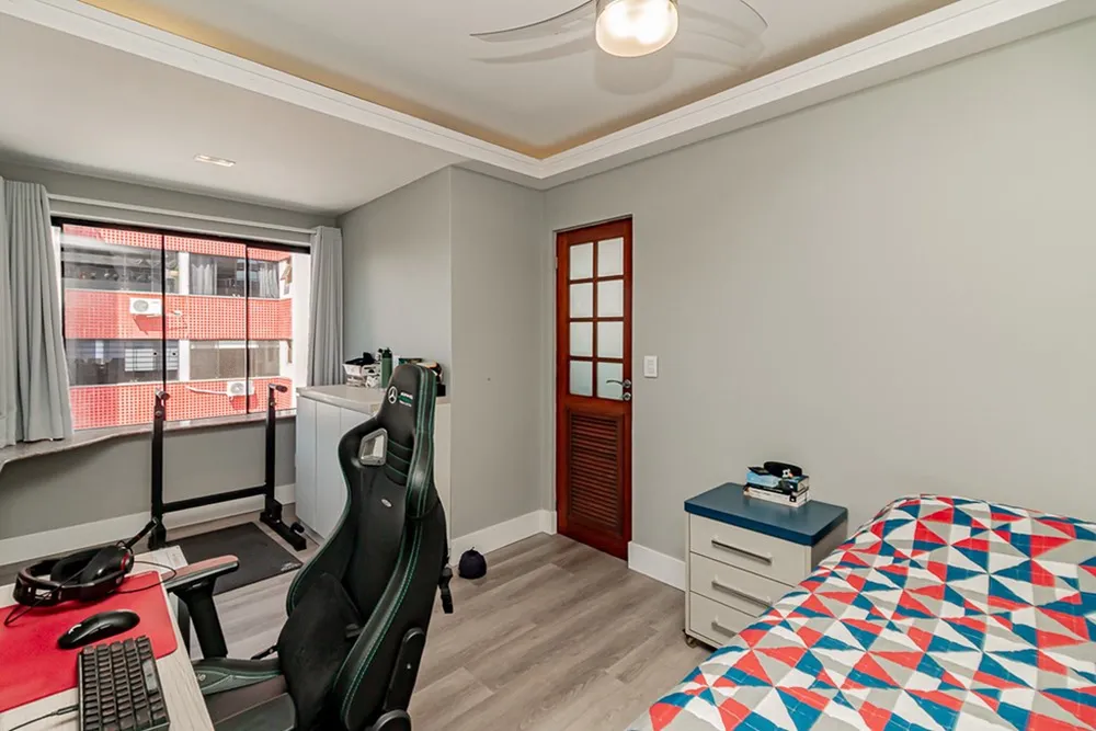Cobertura, 3 quartos, 290 m² - Foto 4