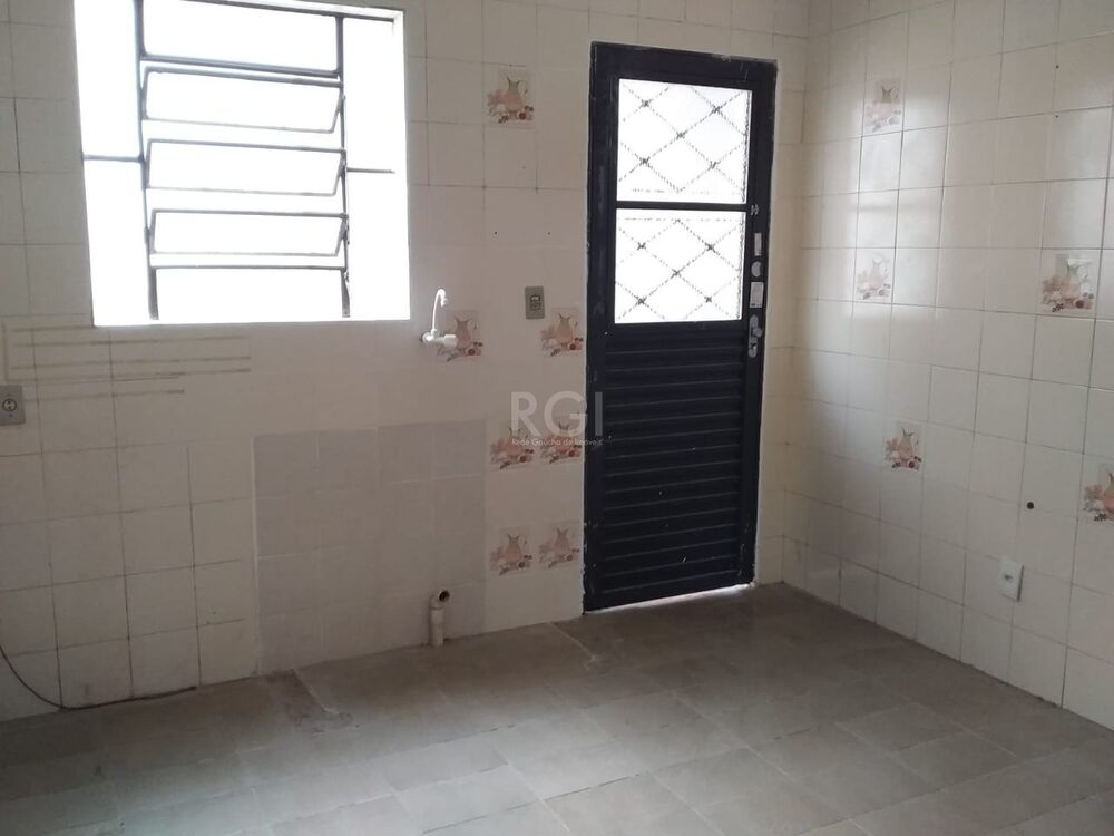 Casa à venda com 3 quartos, 199m² - Foto 4