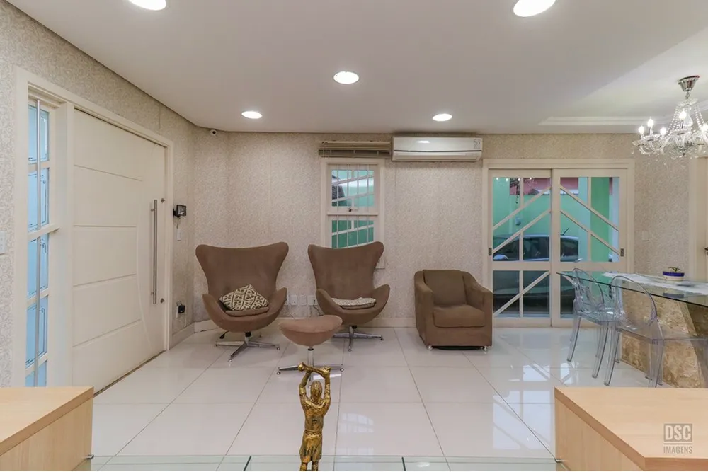 Casa, 4 quartos, 279 m² - Foto 1