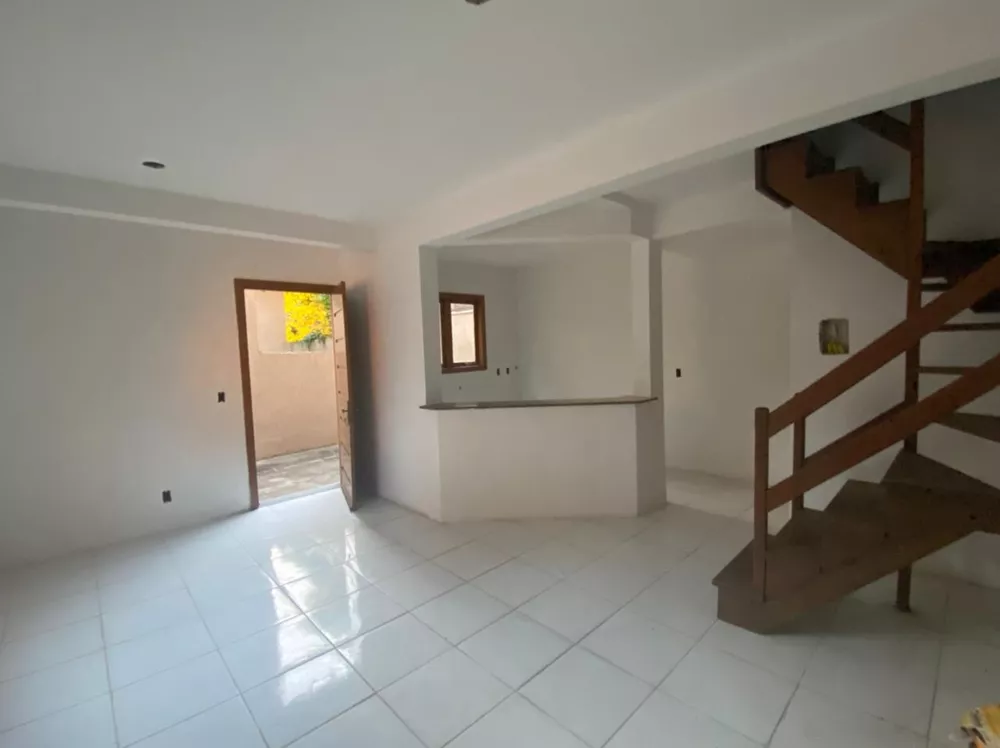 Casa de Condomínio à venda com 3 quartos, 1199m² - Foto 4