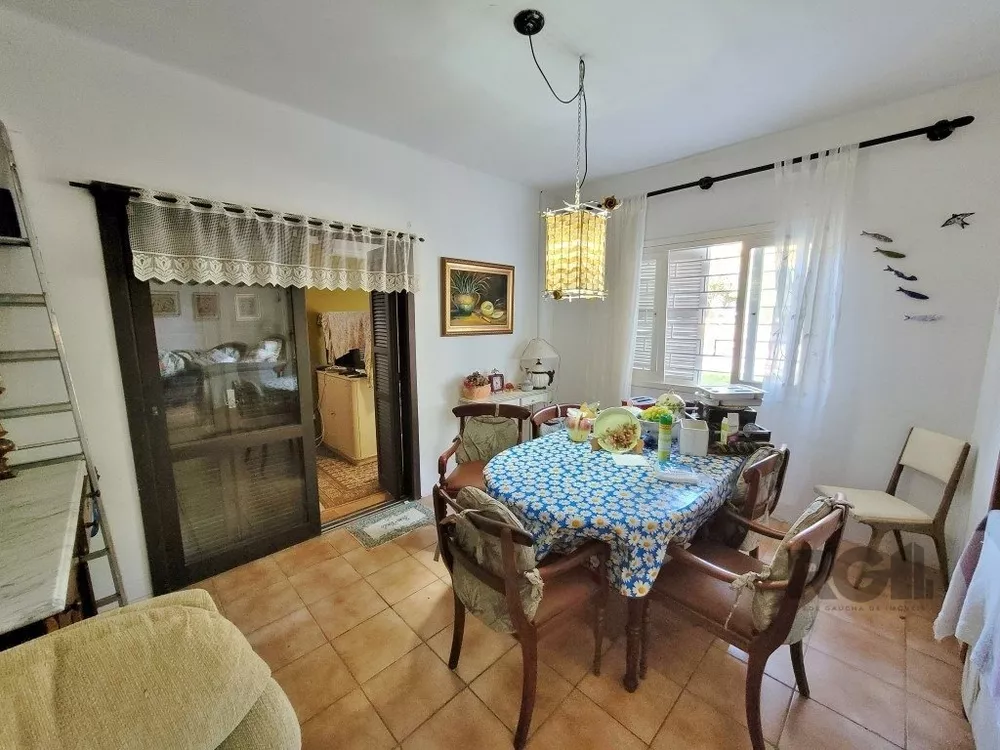 Casa à venda com 4 quartos, 198m² - Foto 4