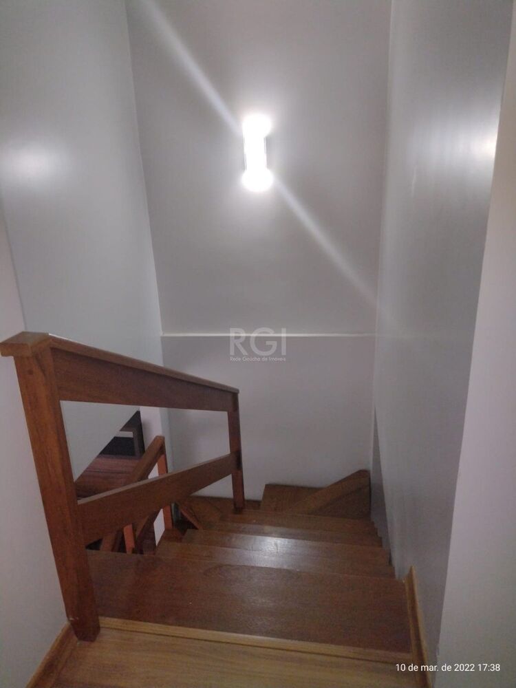 Casa à venda com 3 quartos, 209m² - Foto 5