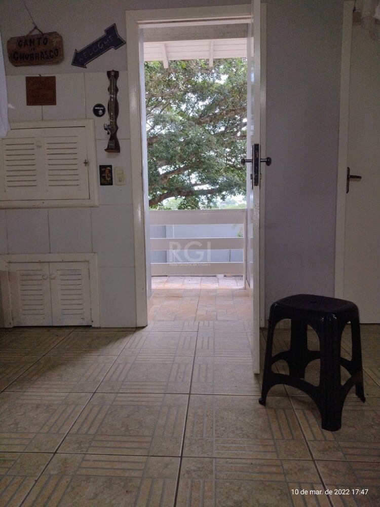 Casa à venda com 3 quartos, 209m² - Foto 2