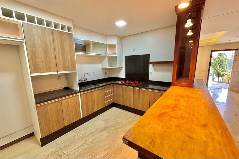 Casa, 3 quartos, 236 m² - Foto 4
