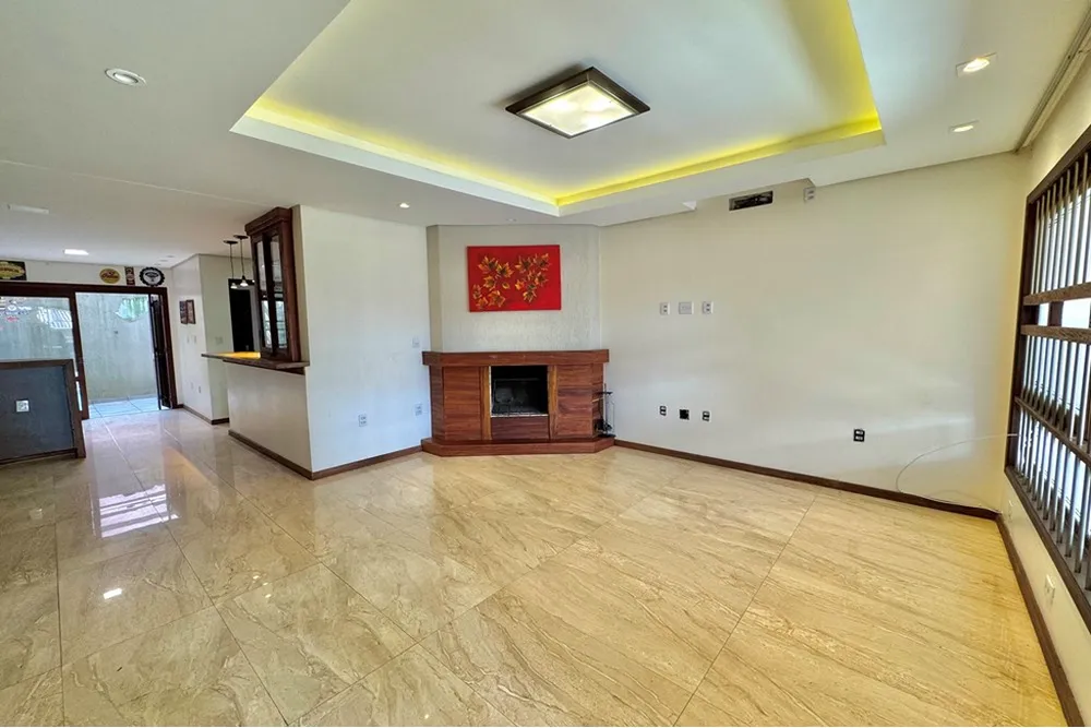 Casa, 3 quartos, 236 m² - Foto 2