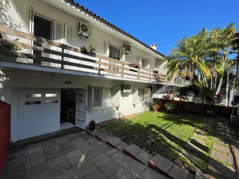 Casa, 4 quartos, 324 m² - Foto 1