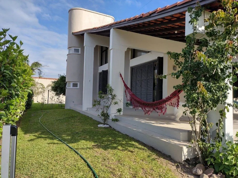 Casa, 4 quartos, 219 m² - Foto 2