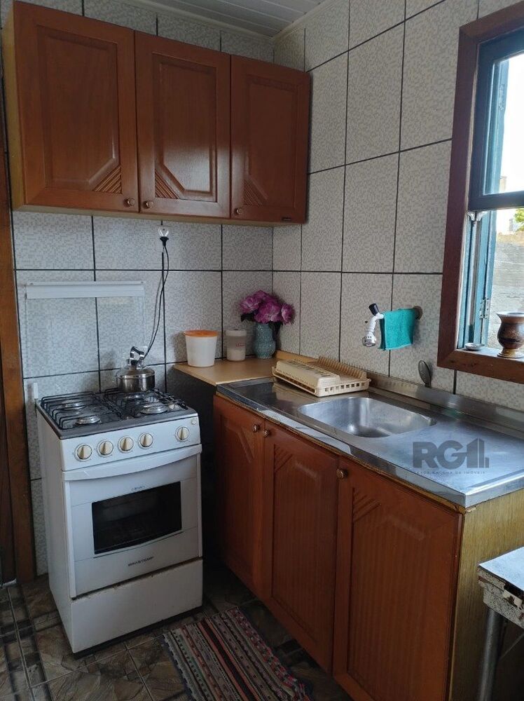 Casa à venda com 3 quartos, 71m² - Foto 4